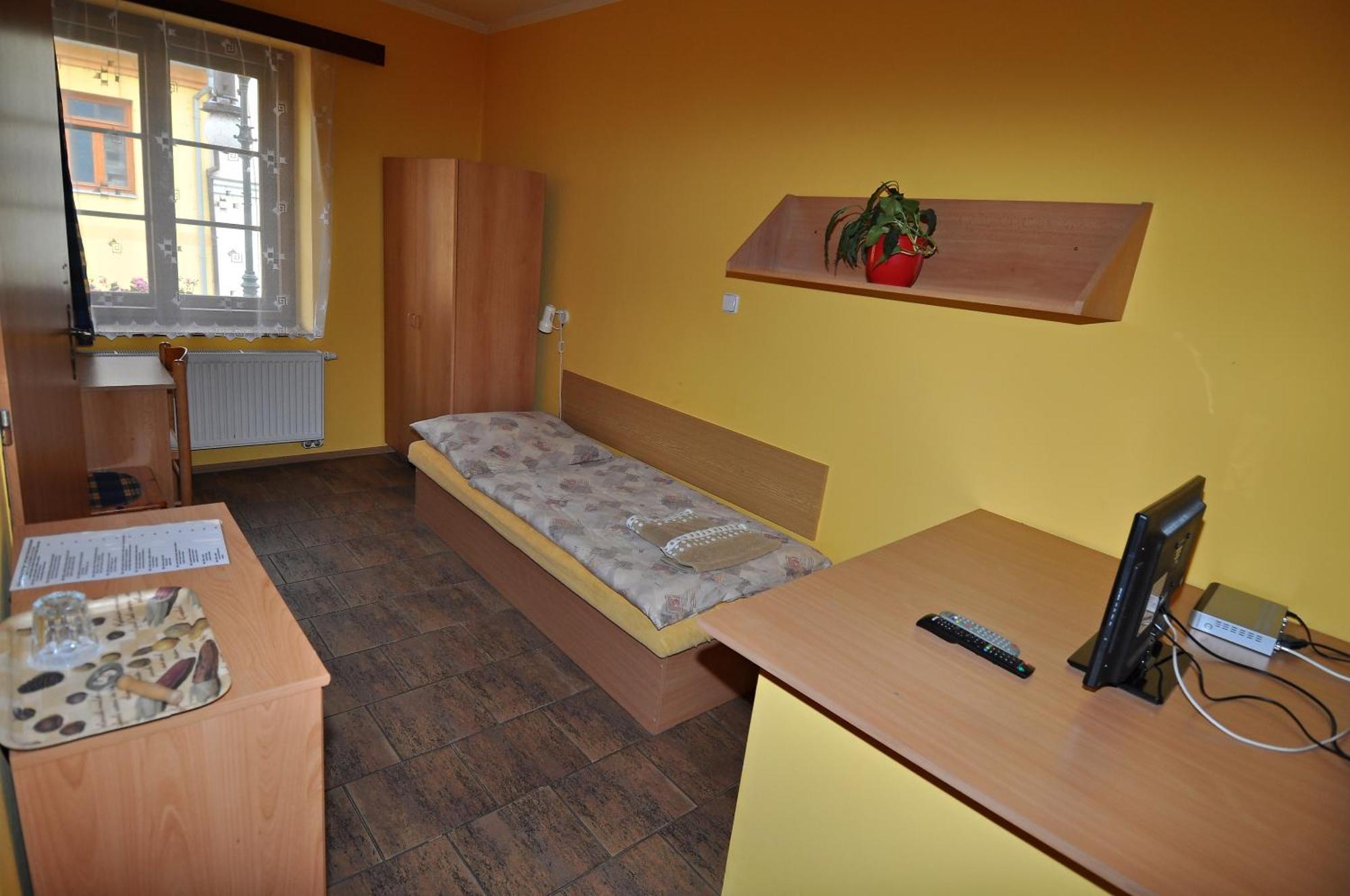 לוני Hotel Na Hradbach חדר תמונה